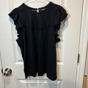 TORRID Black‎ Lace Trim Flutter Sleeve Button Back Top Plus Size 0
